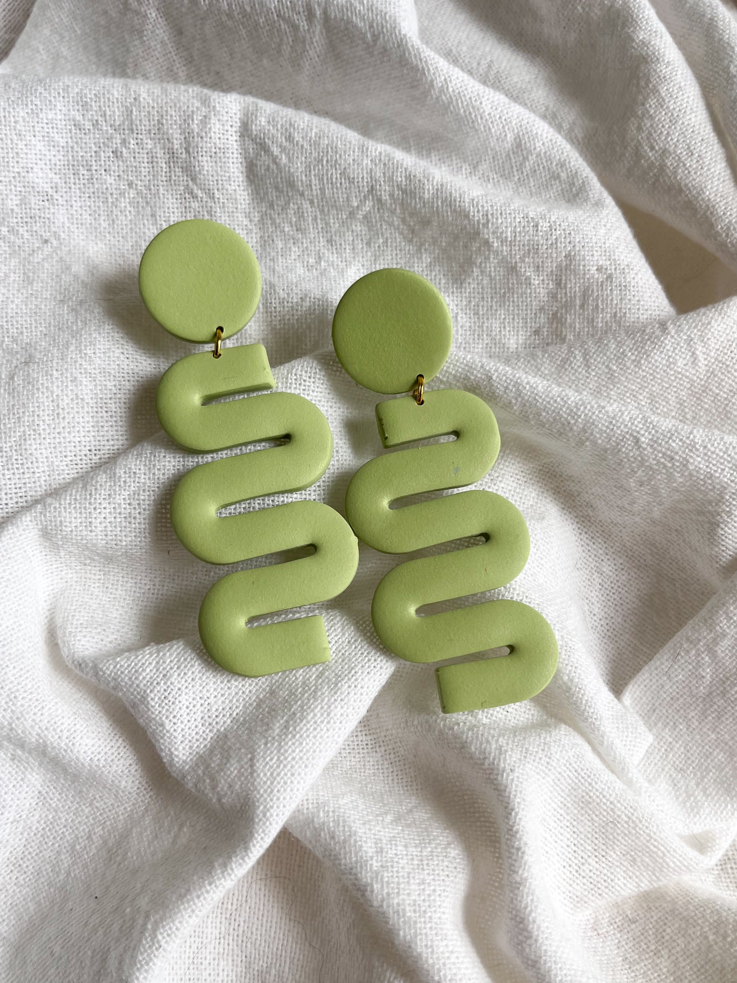 Squiggle Dangle
