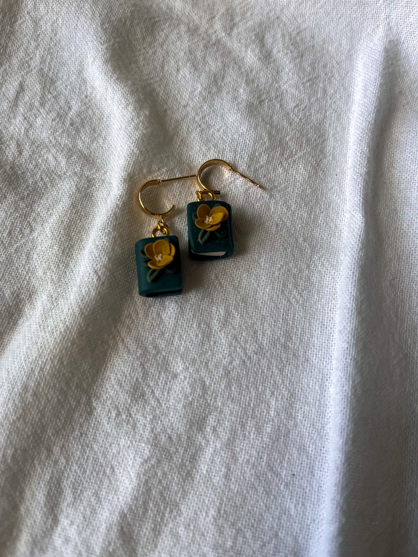 Tiny books