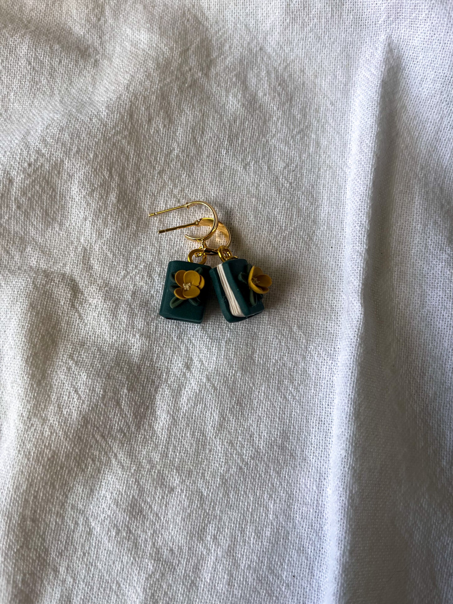 Tiny books