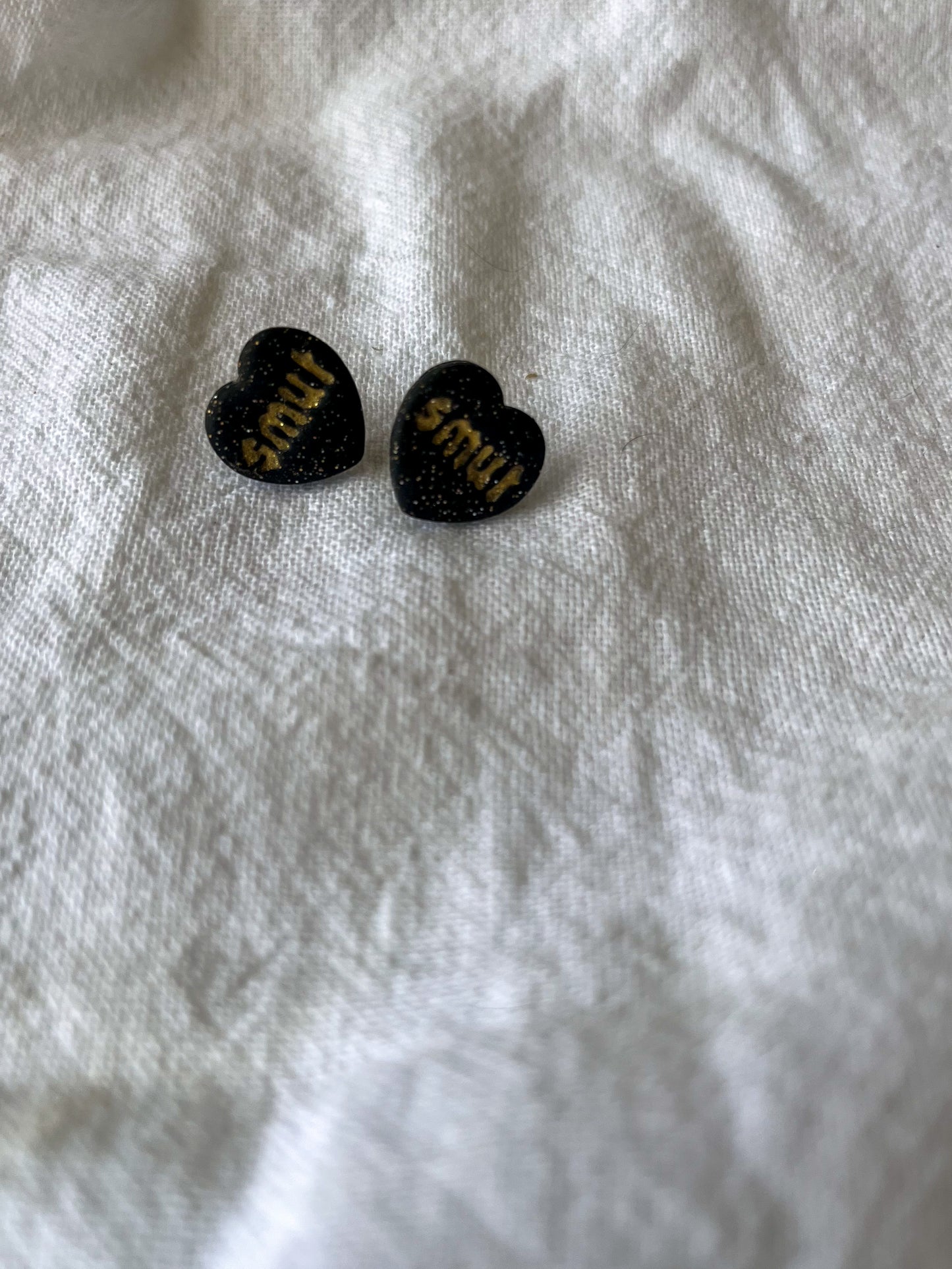 Smut Studs