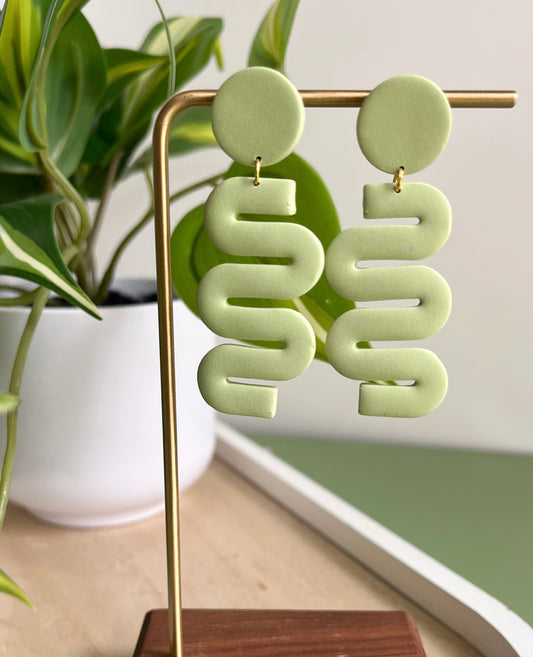 Squiggle Dangle