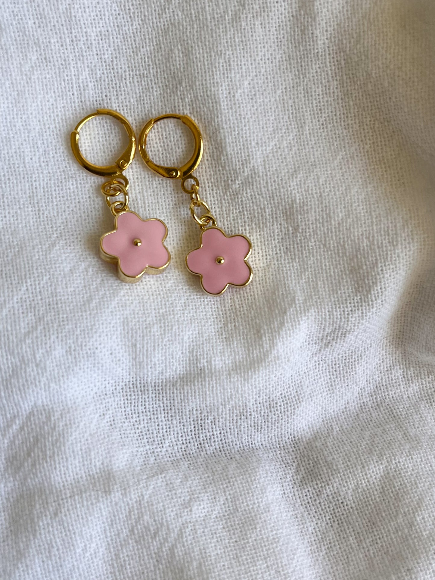 Chunky Flower Charm