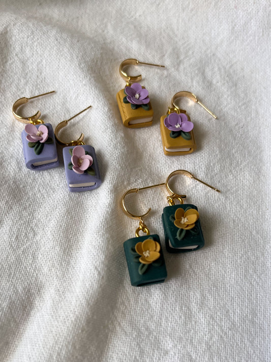 Tiny books